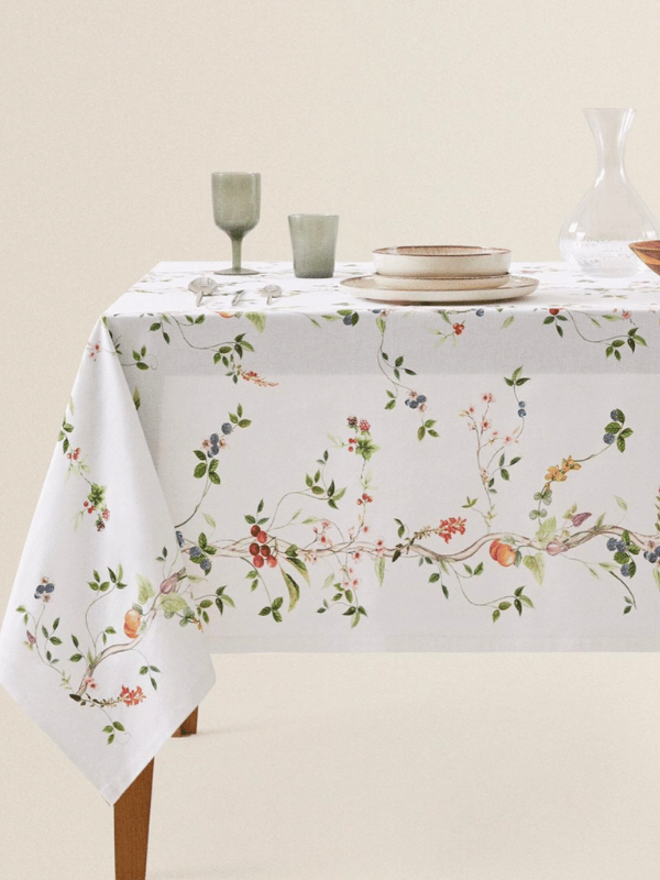 All Tablecloths & Runners