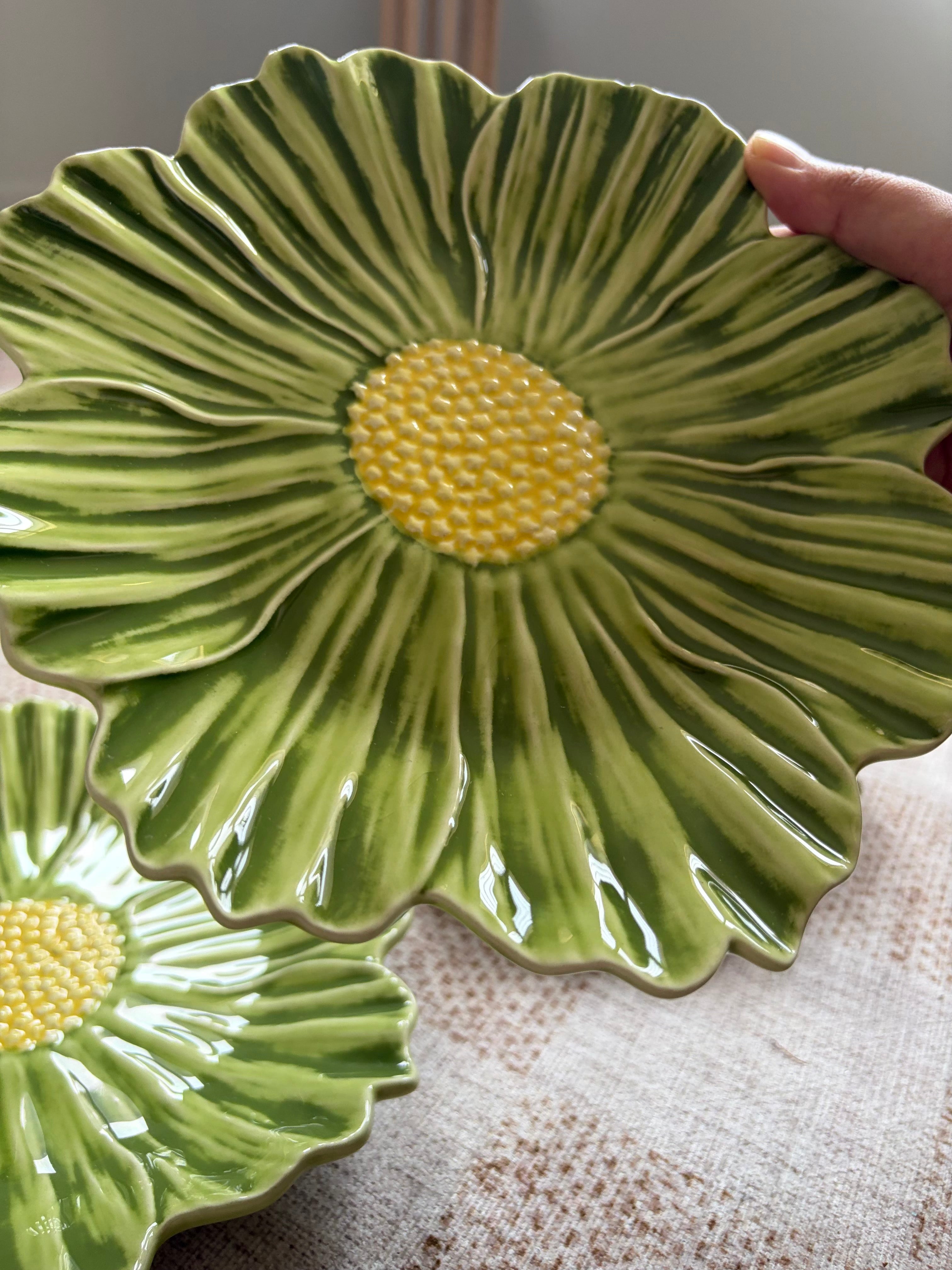 [imperfect] Maria Flor Cosmos Dessert Plate