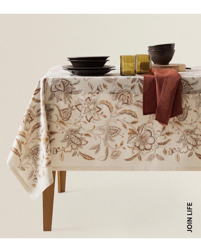 Floral Tablecloth (6-8pax)