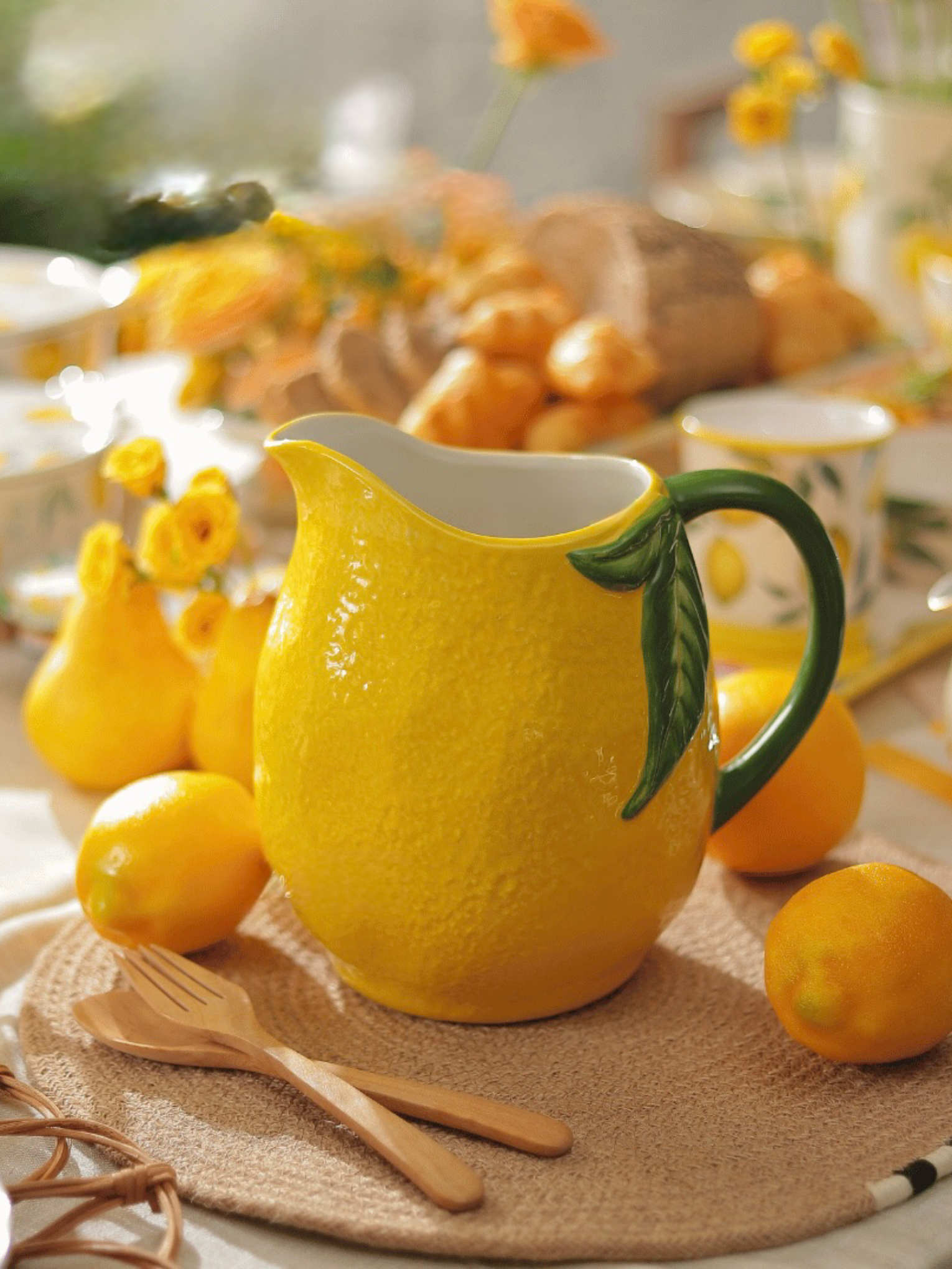 Lemon Large Pitcher Jug (2500ml)