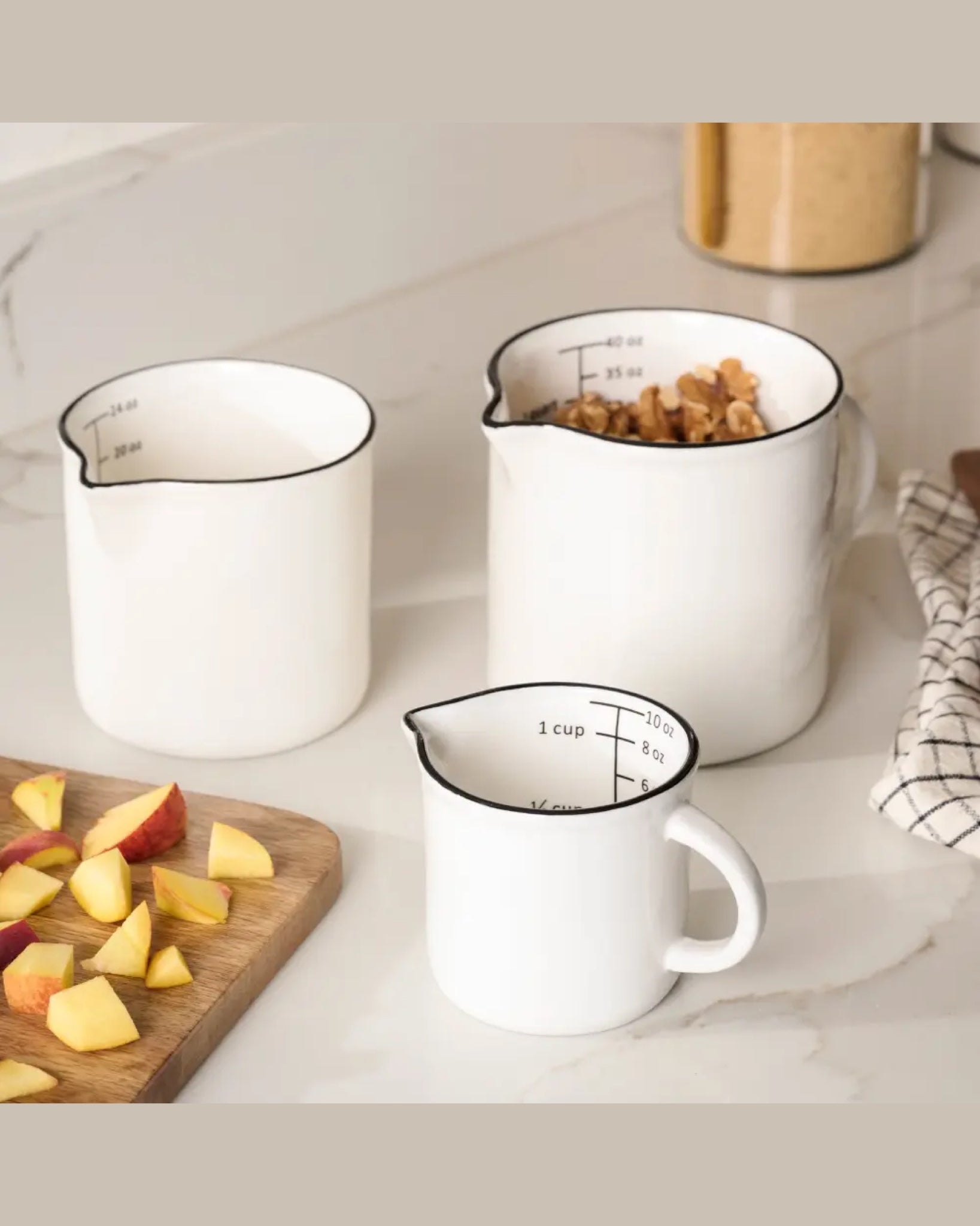 Black Rim Measuring Pitcher