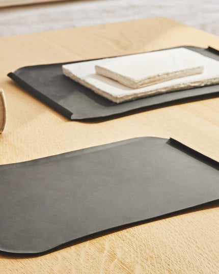 Iron Flat Metal Tray (Medium)