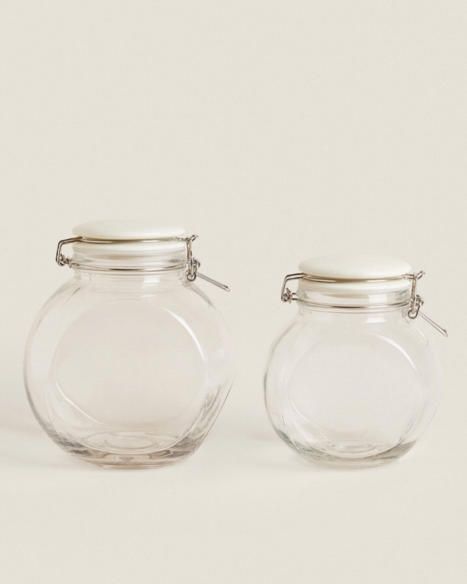 Glass and Ceramic Jar with scoop (Medium)