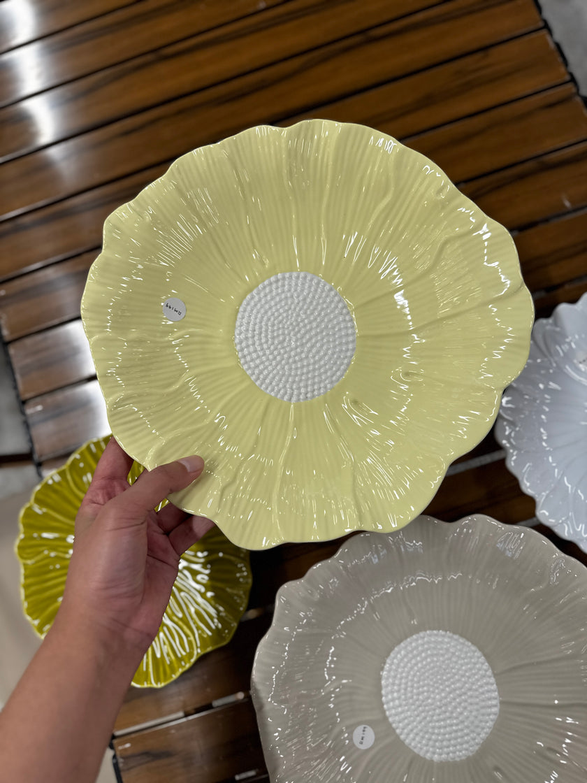 Pastel Plate Petals Deep Serving Dish 30cm (Soft Beige, Sunflower Yellow, Ruby Berry)
