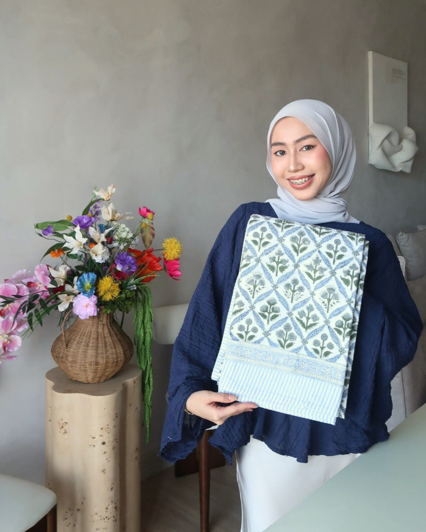 Mistflower Tile Tablecloth (6-8 pax | 8-10 pax)