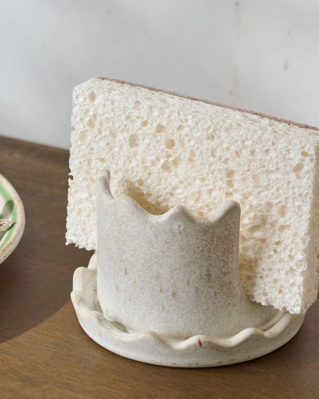 French White Sponge Keeper