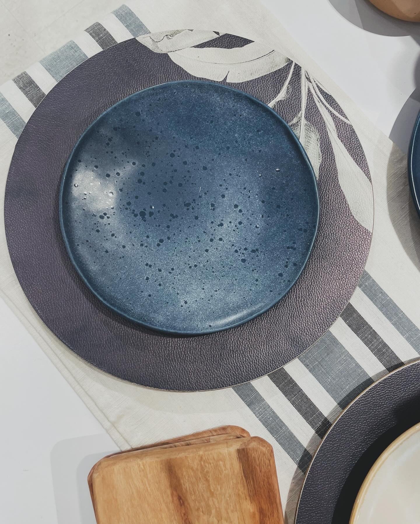 Floral Wipe Clean Charger Plates (Navy Blue) - Set of 4