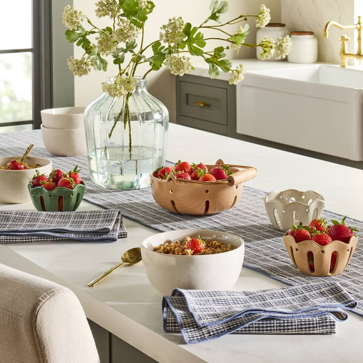 Set of 3 Stoneware Wavy Edge Mini Berry Serving Bowls Tan/Green/Cream