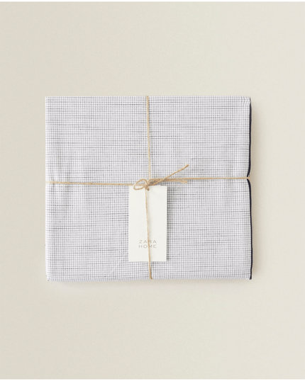 Checked Design with Piped Border (6-8 pax)