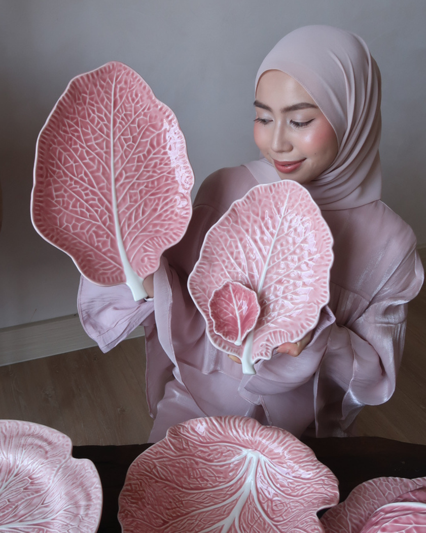 Pink Cabbage Leaf Plate 36cm