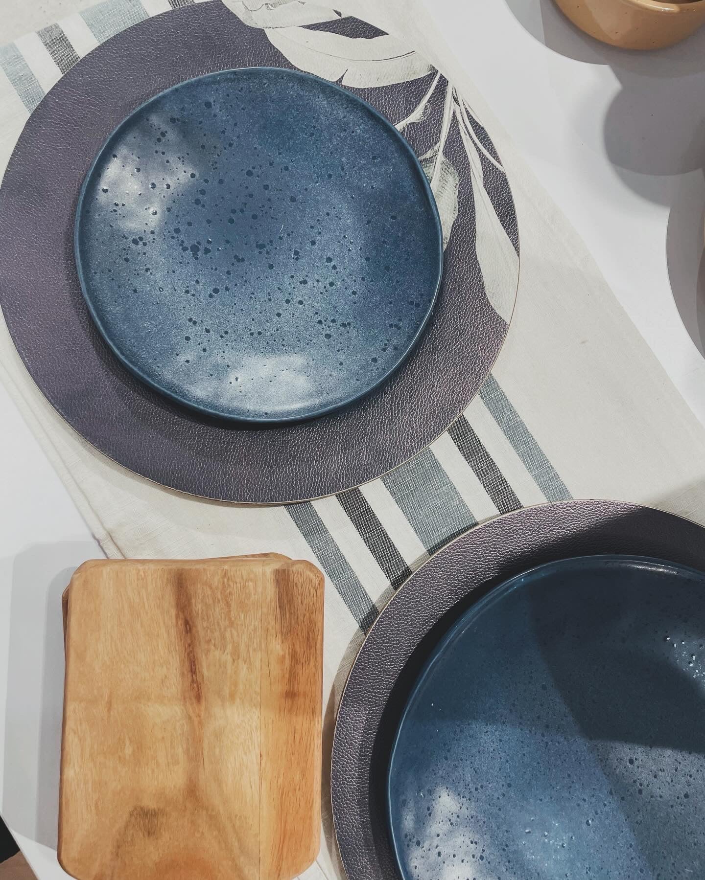 Floral Wipe Clean Charger Plates (Navy Blue) - Set of 4