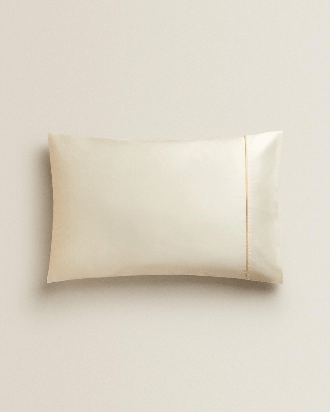 Sateen Pillowcase with Gold Line Set of 2