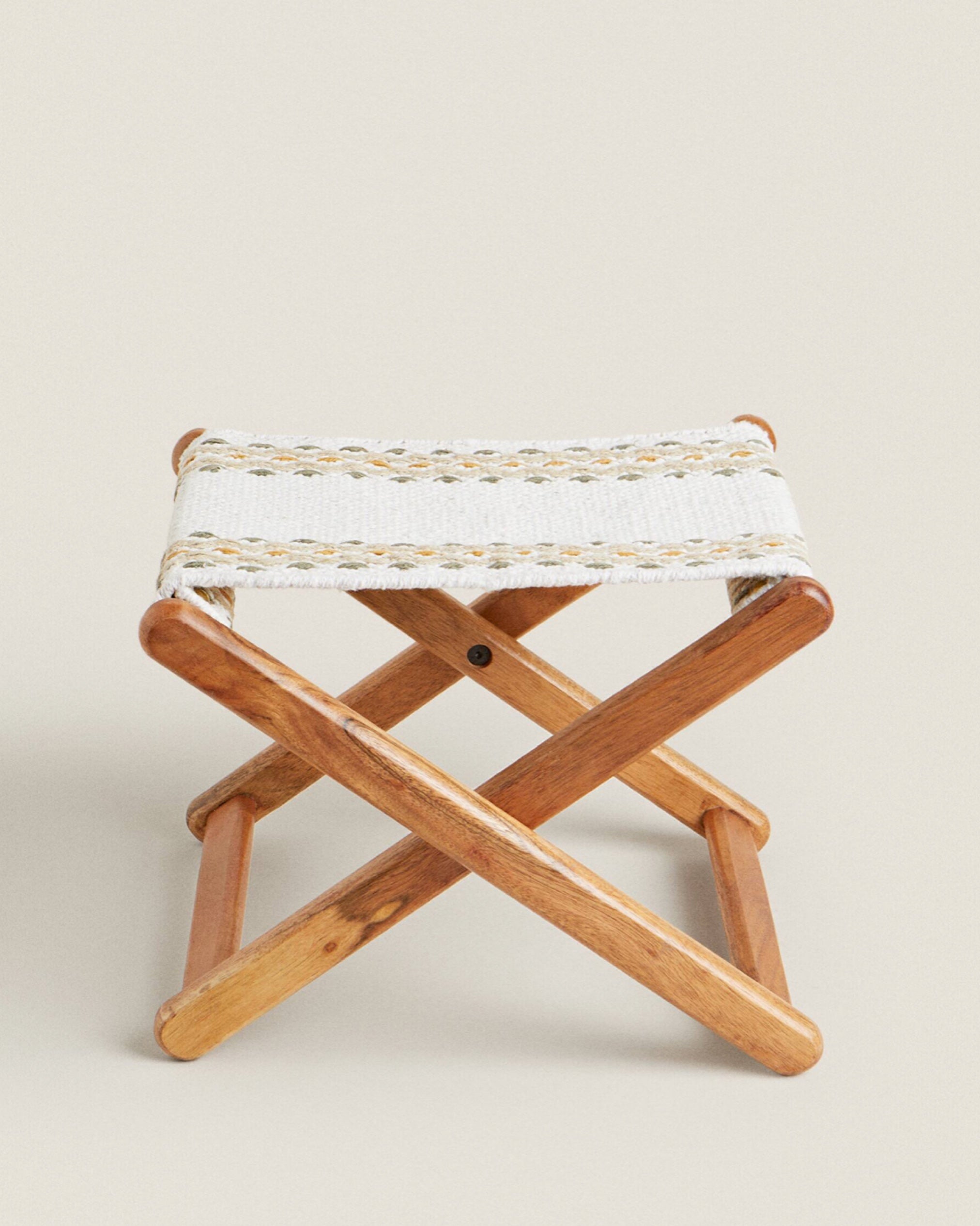 Foldable Wooden Foot Rest