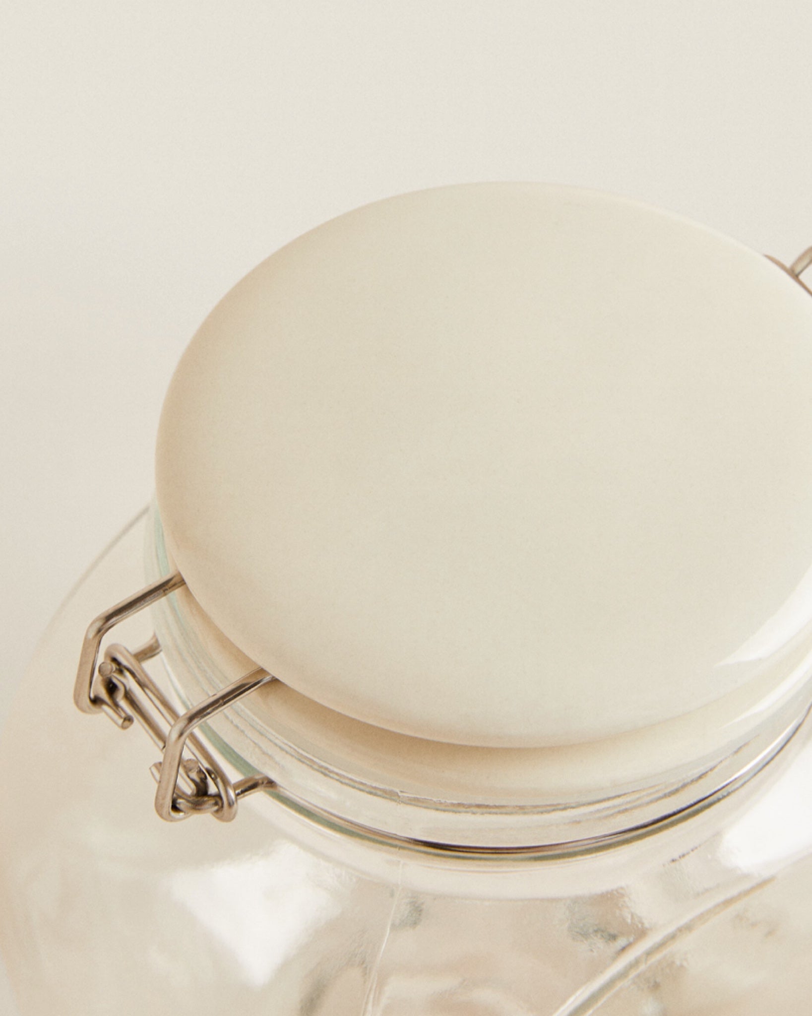 Glass and Ceramic Jar with scoop (Medium)