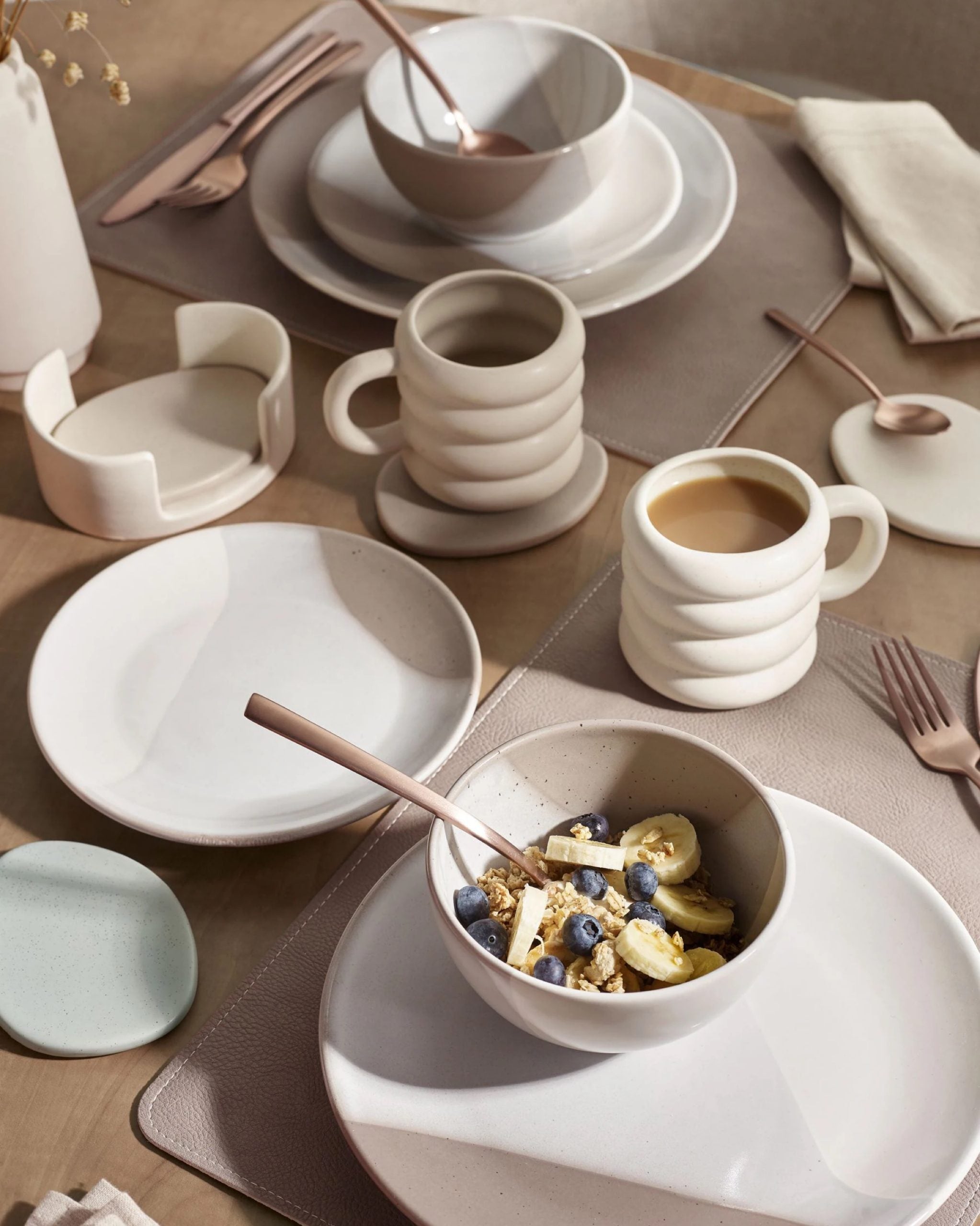 Set of 4/8 Faux Leather Placemats