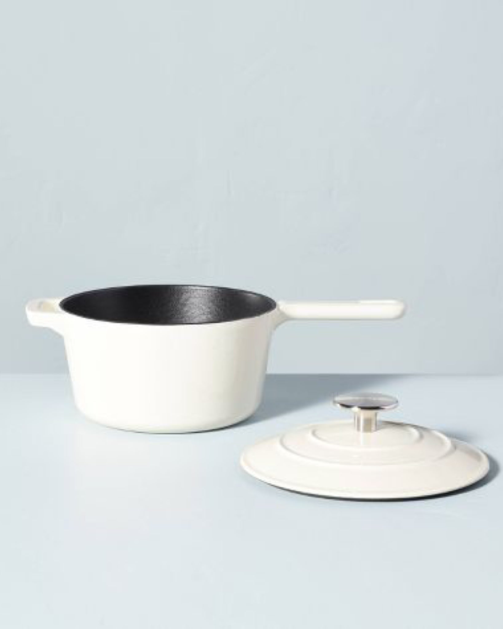 Enamelled Cast Iron Saucepan Sour Cream 1.9 Litres