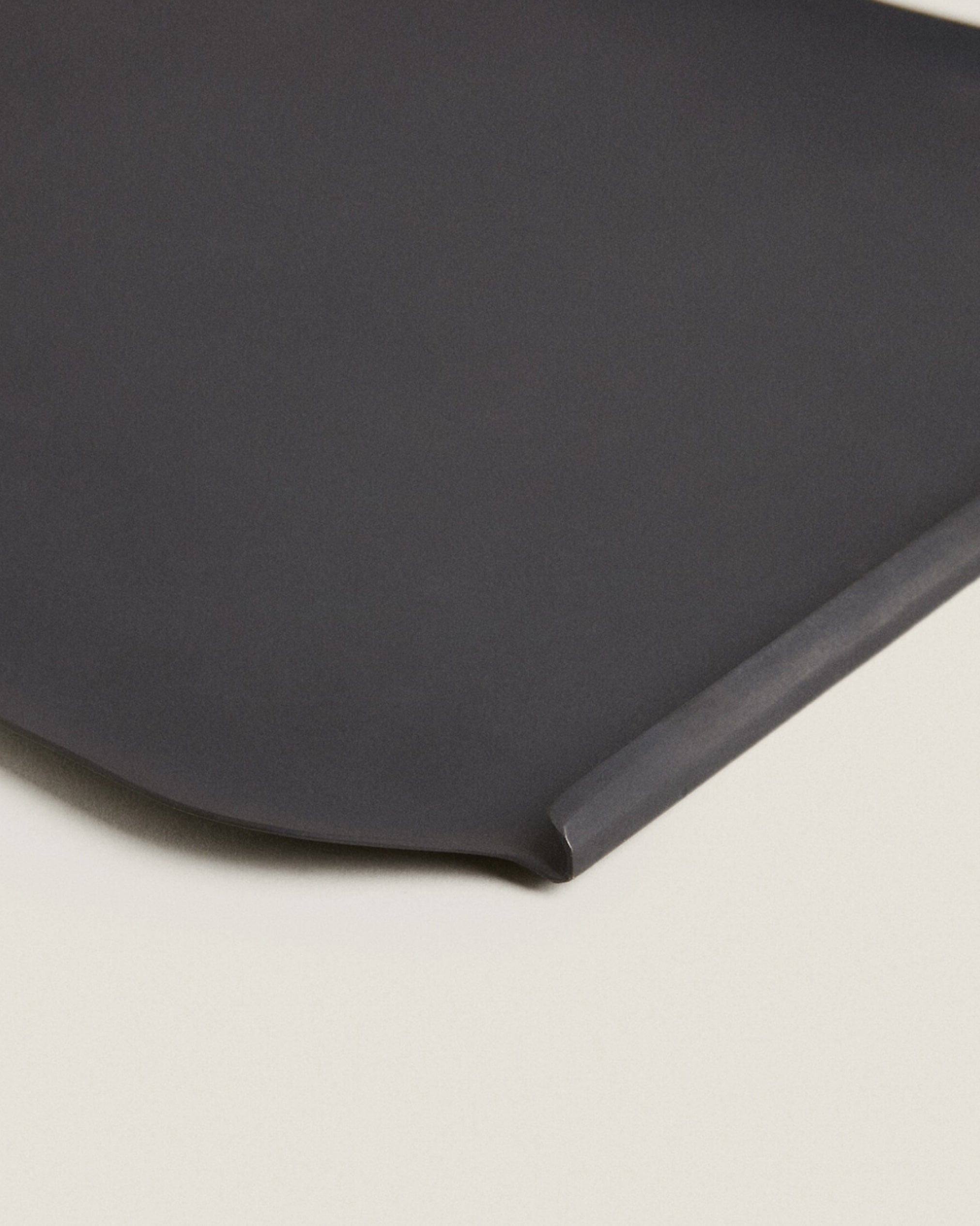 Iron Flat Metal Tray (Medium)