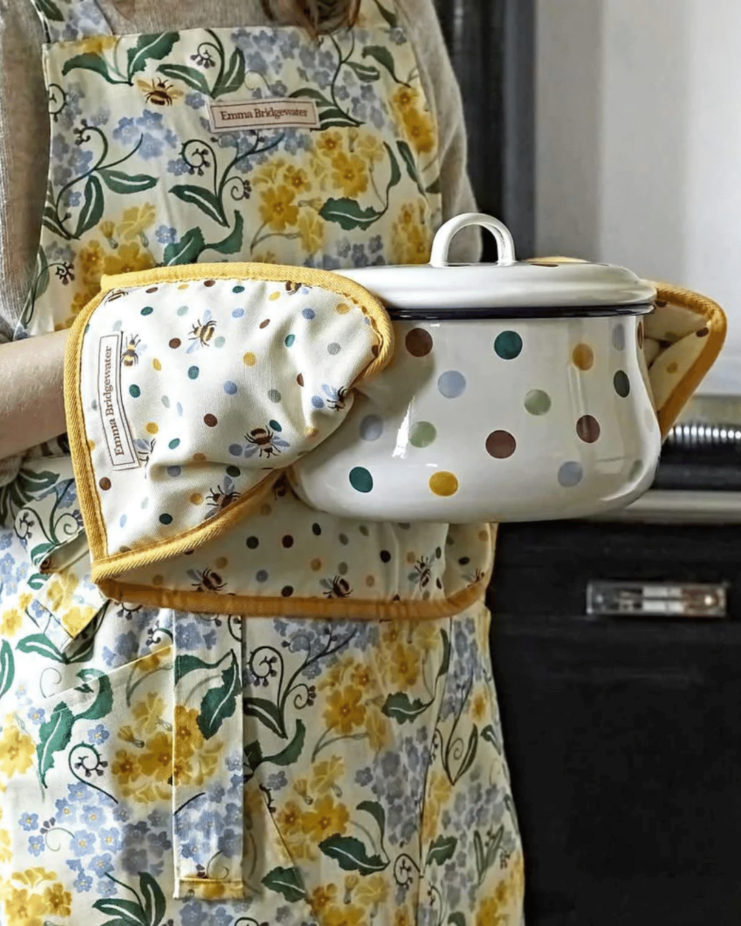 Small Polka Dot Double Oven Glove
