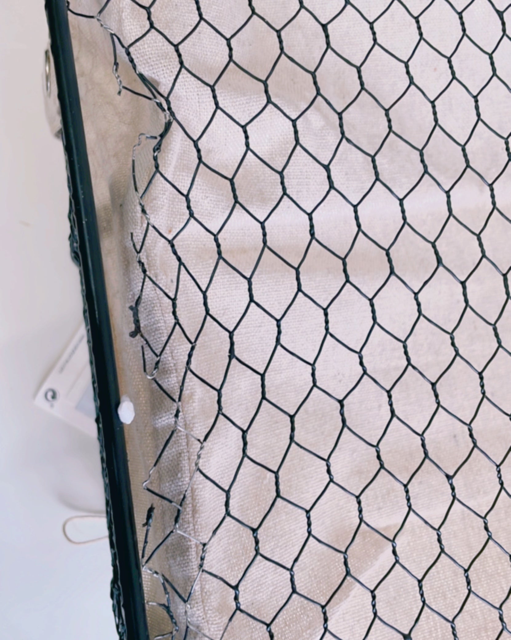 [imperfect] Metal Mesh Basket with Cover and Handles