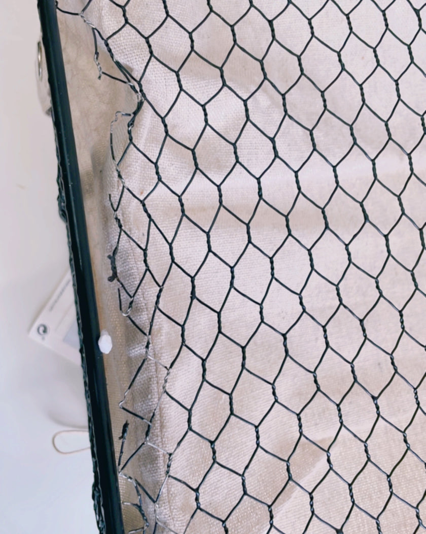 [imperfect] Metal Mesh Basket with Cover and Handles