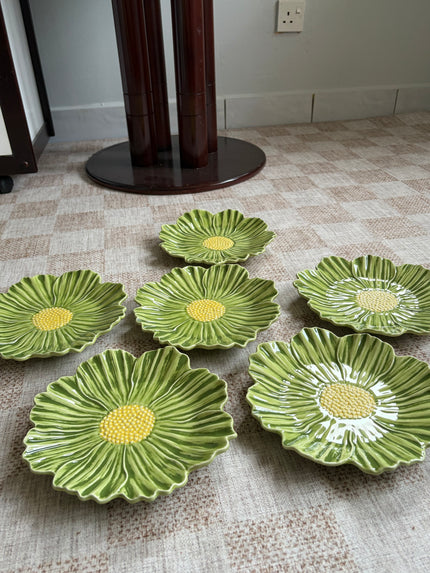 [imperfect] Maria Flor Cosmos Dessert Plate