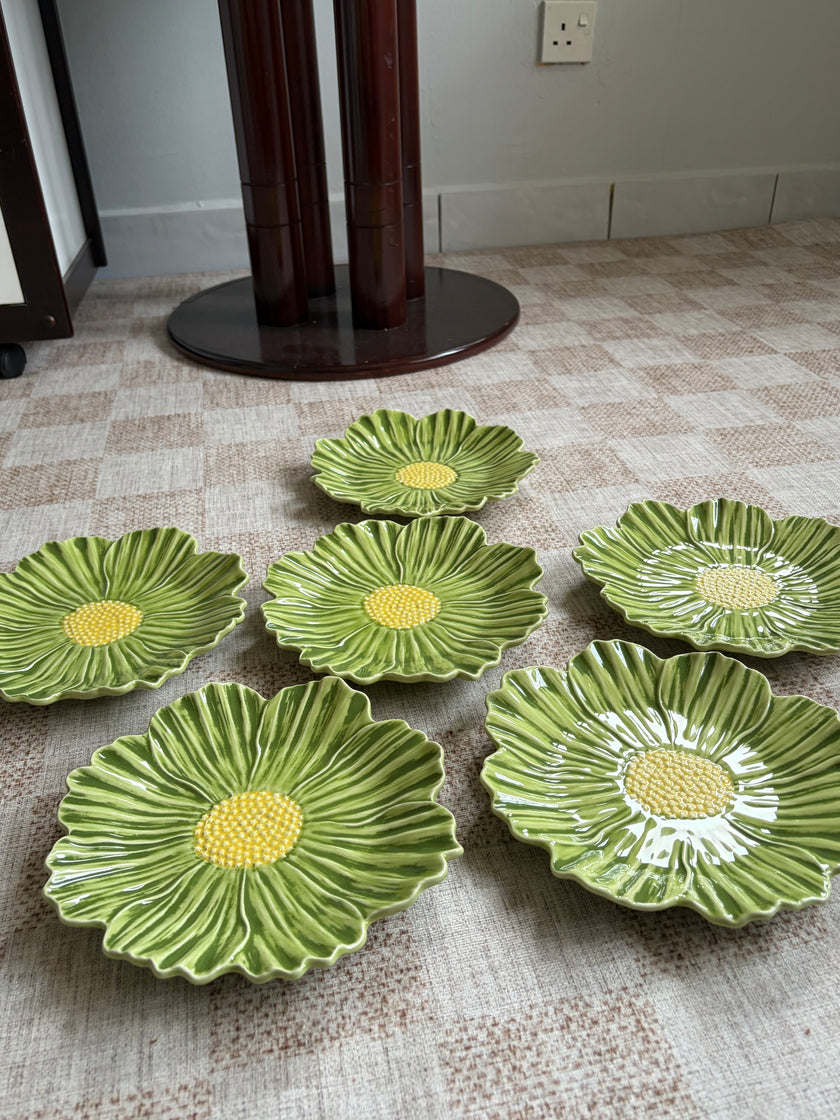 [imperfect] Maria Flor Cosmos Dessert Plate