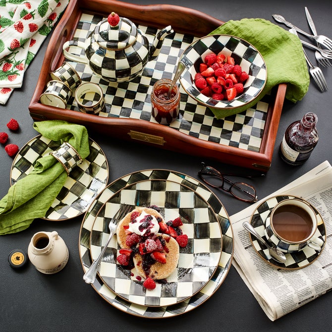 Courtly Check 4 Cup Teapot