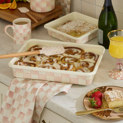 Rosy Check Baking Pan