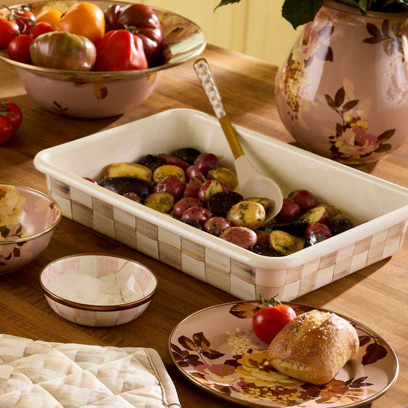 Mocha Check Baking Pan 33cm