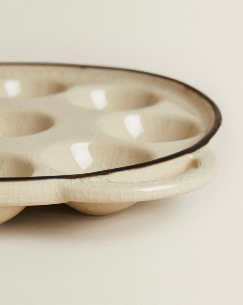 Stoneware Egg Holder for 9 eggs (crackled finish)