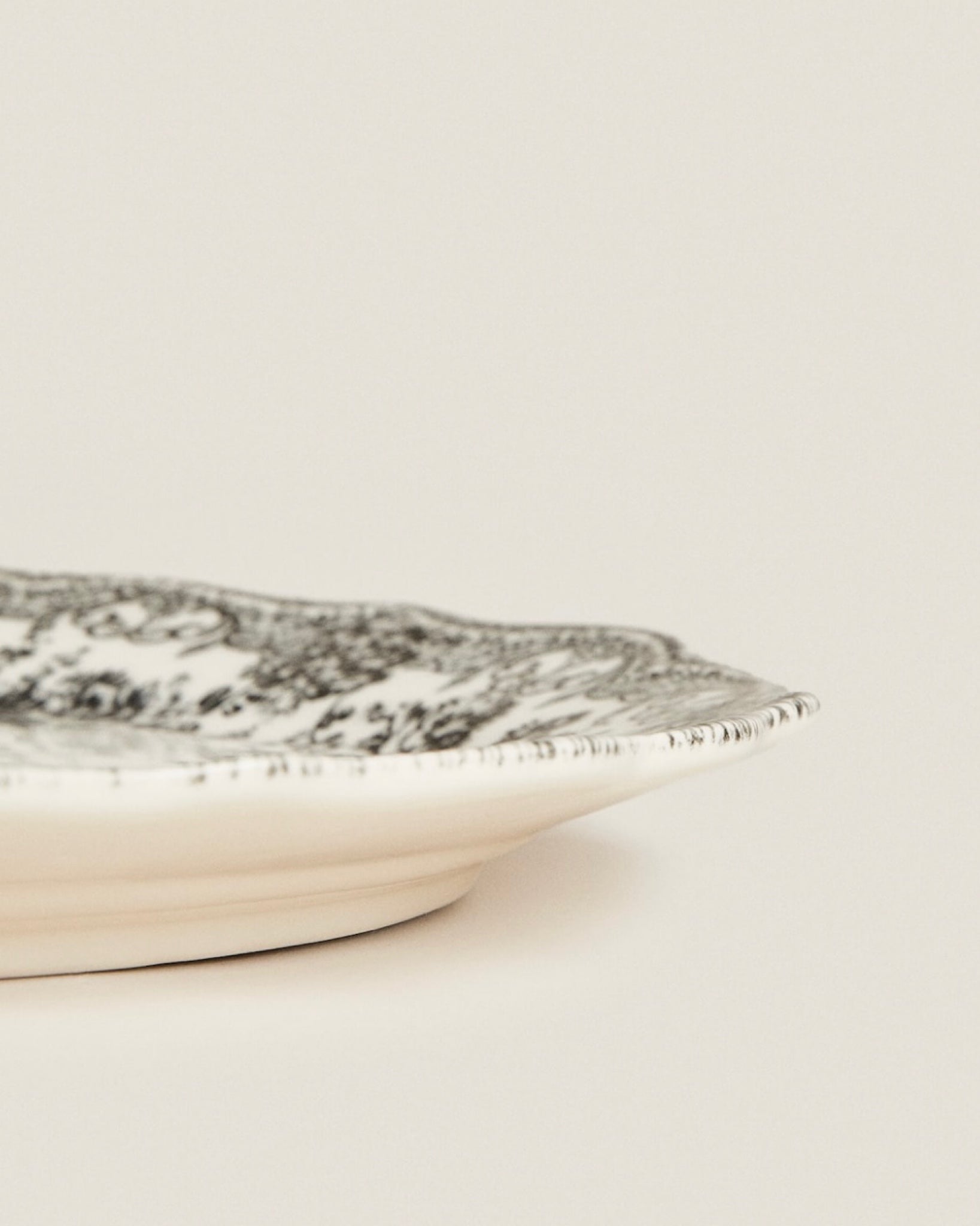 Floral Earthenware Serving Platter in Black