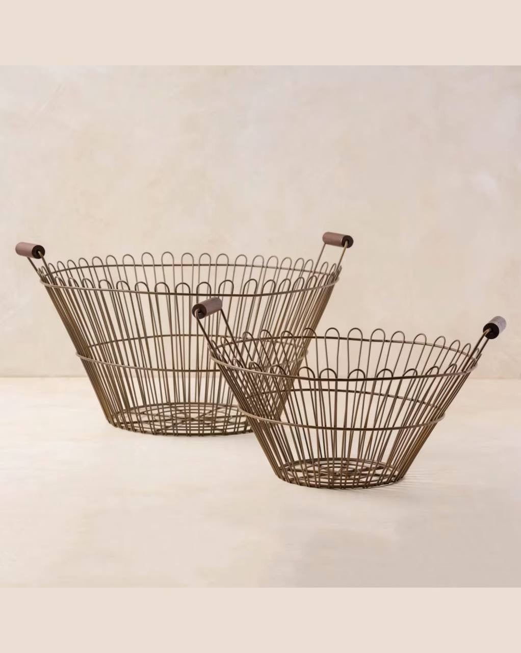 Magnolia Vintage Inspired Wire Basket with Wooden Handle - Large