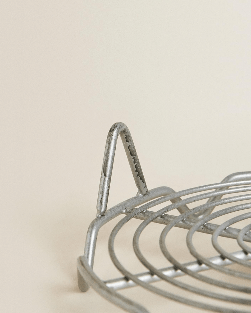 Metal Wavy Kitchen Roll