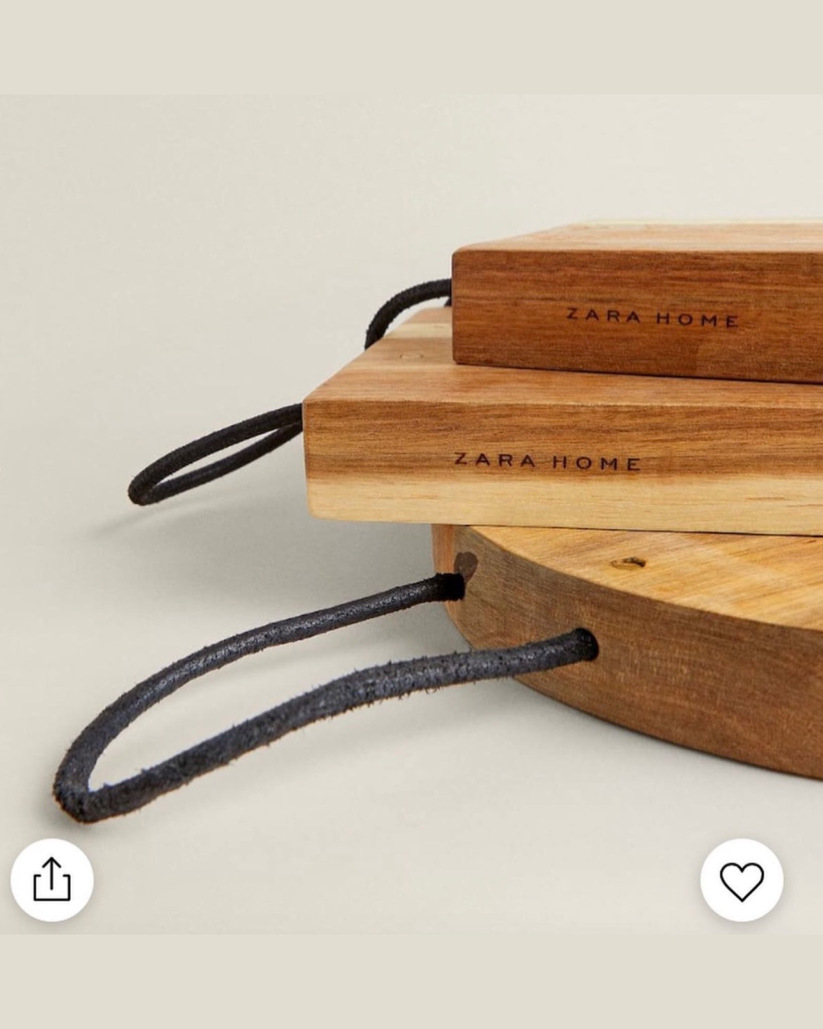 [imperfect] Wooden Cutting & Serving Board with Leather Handle