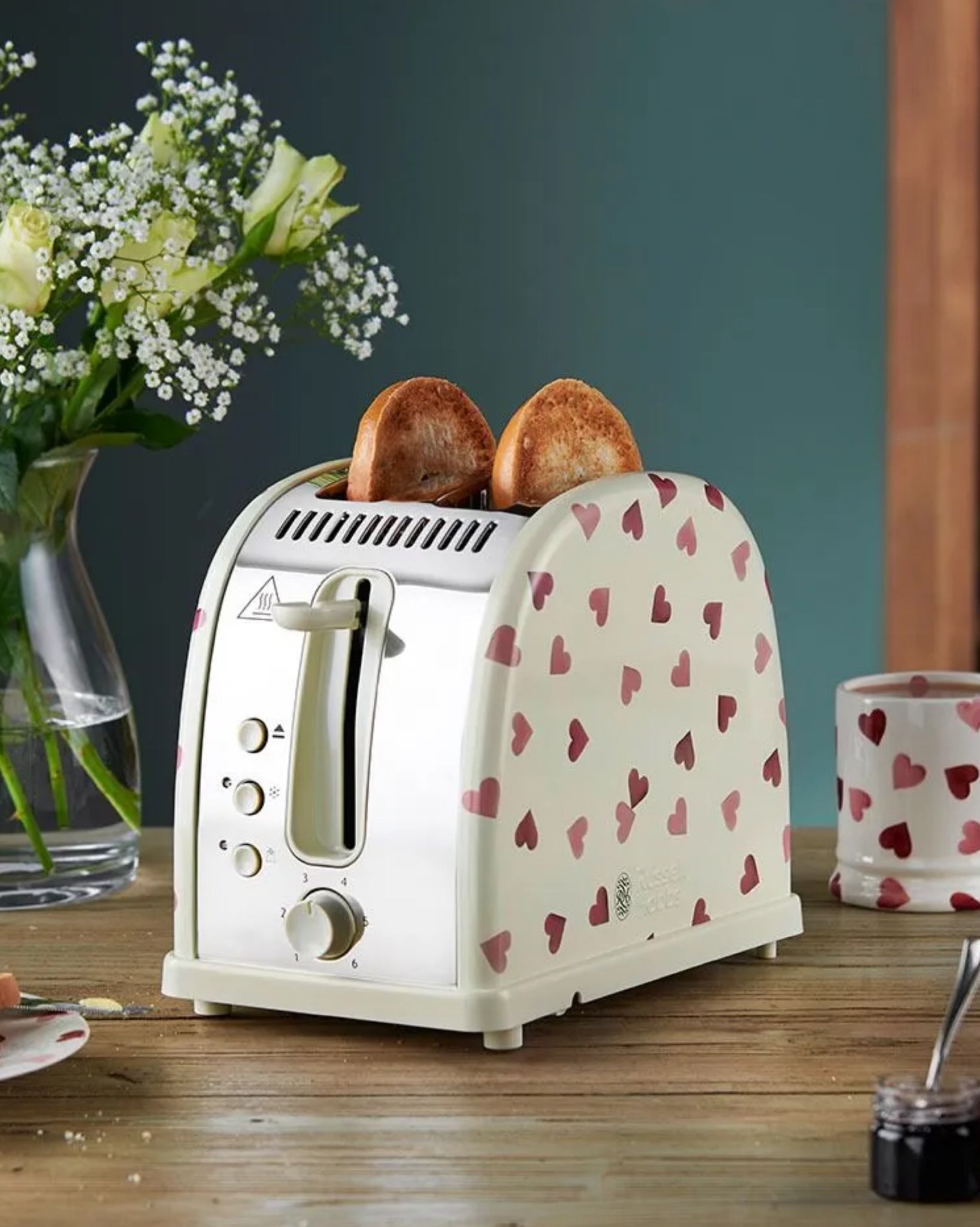 Russell Hobbs Pink Hearts Norfolk Two Slice Toaster