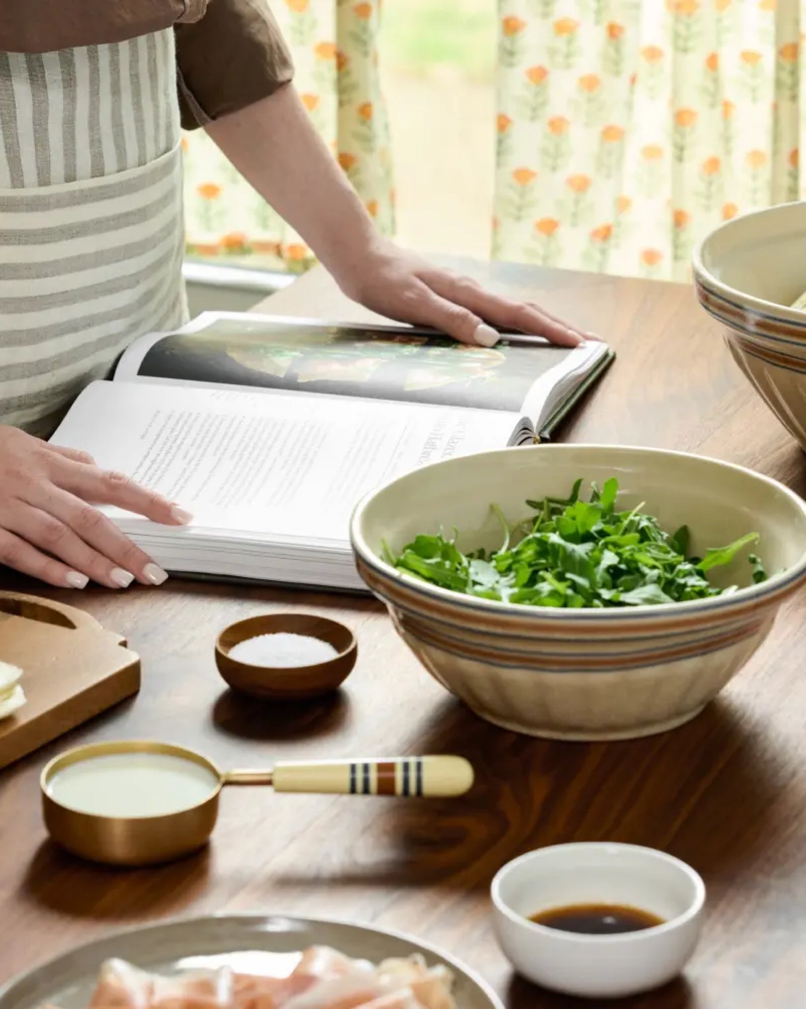Set of 2 Maison Striped Mixing Bowl