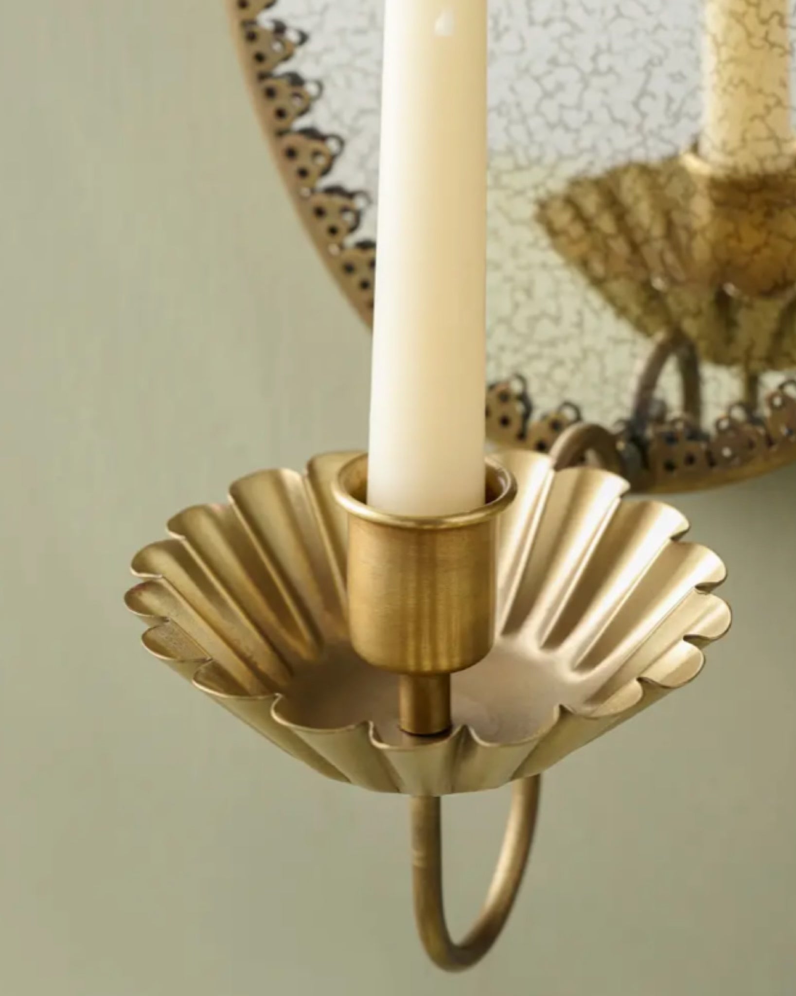 Oval Antique Mirrored