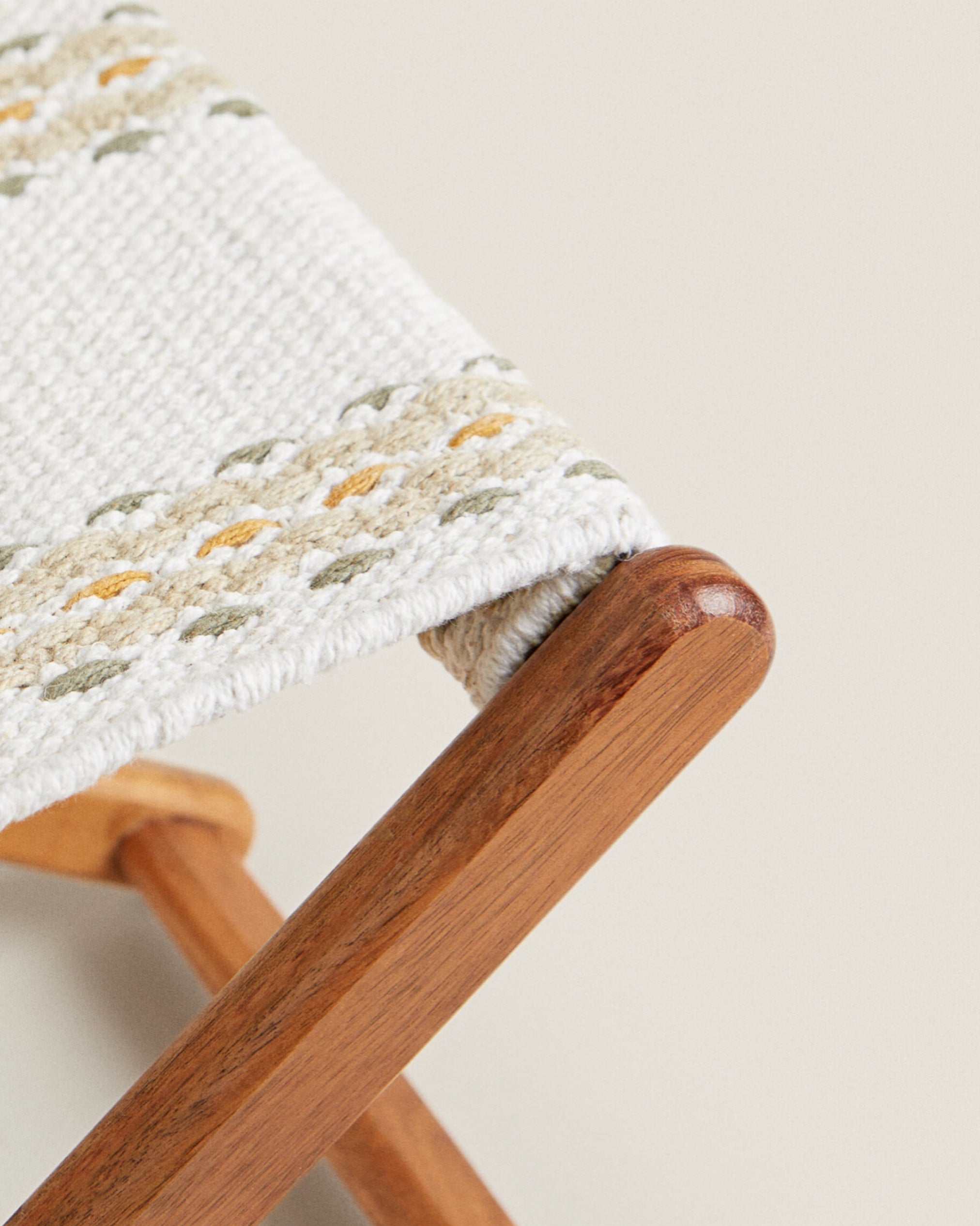 Foldable Wooden Foot Rest