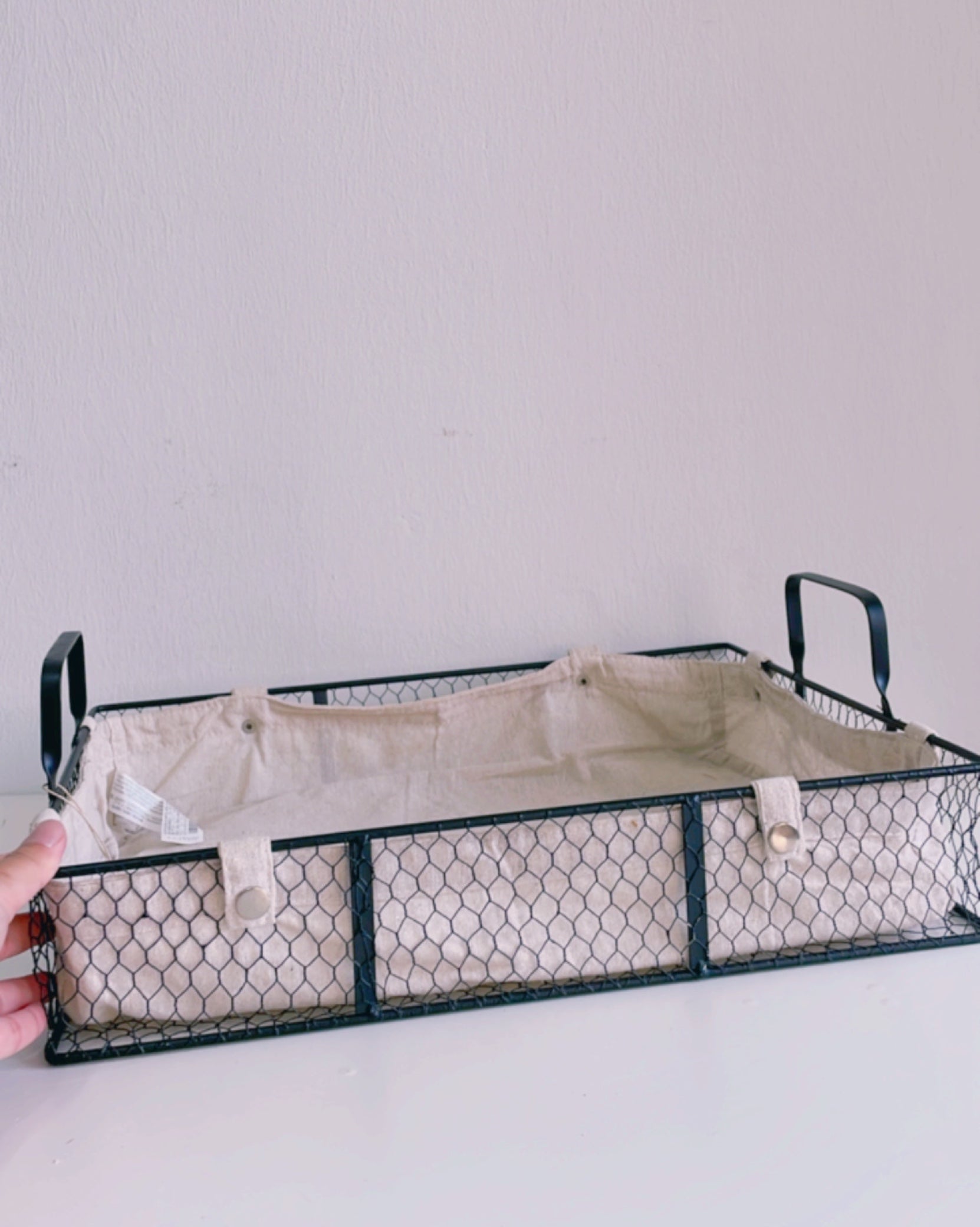 [imperfect] Metal Mesh Basket with Cover and Handles