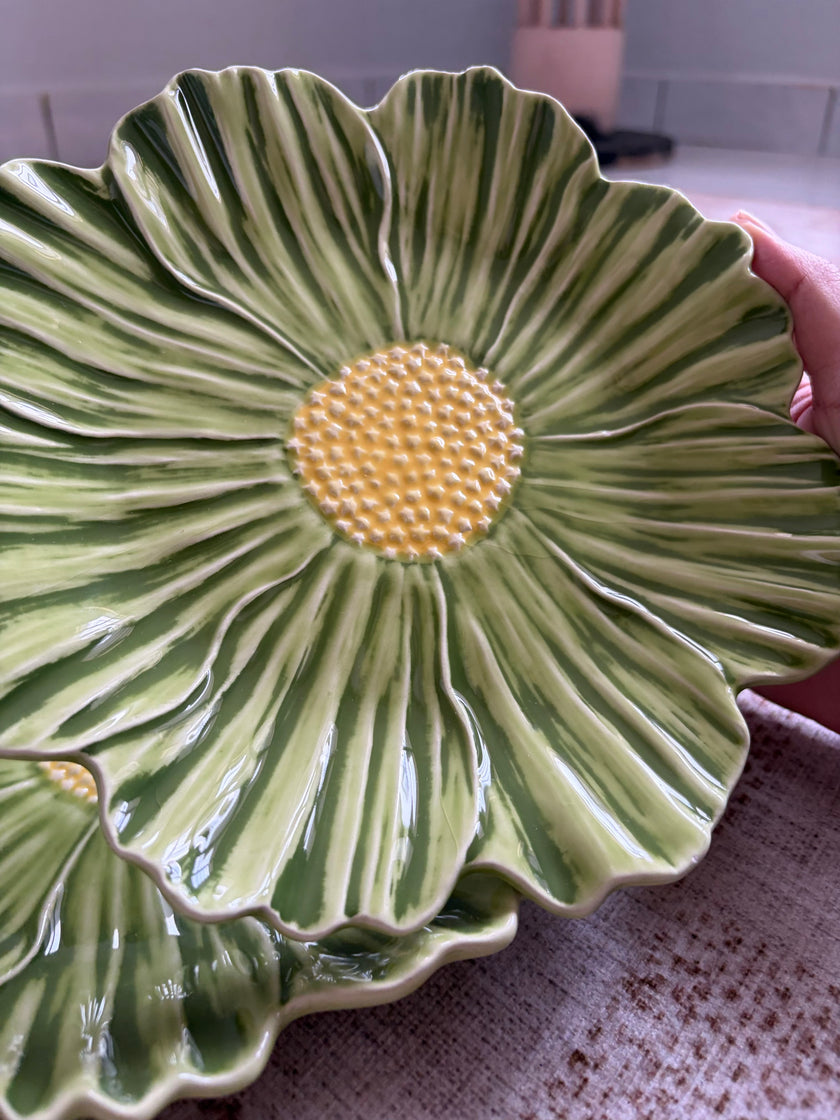 [imperfect] Maria Flor Cosmos Dessert Plate