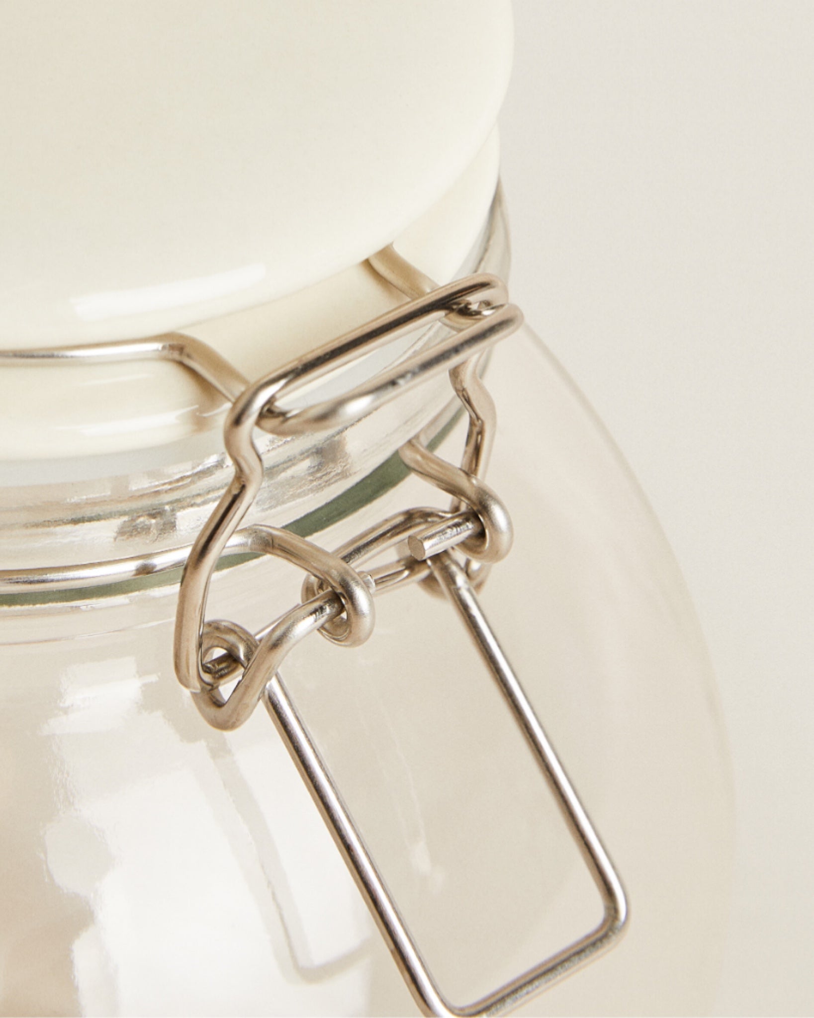 Glass and Ceramic Jar with scoop (Medium)