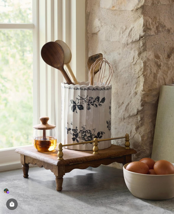 Heirloom Garden Scalloped Utensils Crock