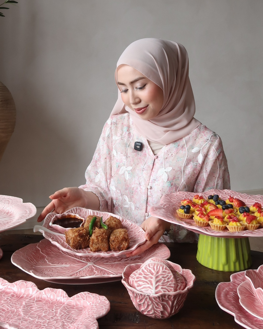 Pink Cabbage Chip n Dip 29cm and 39cm