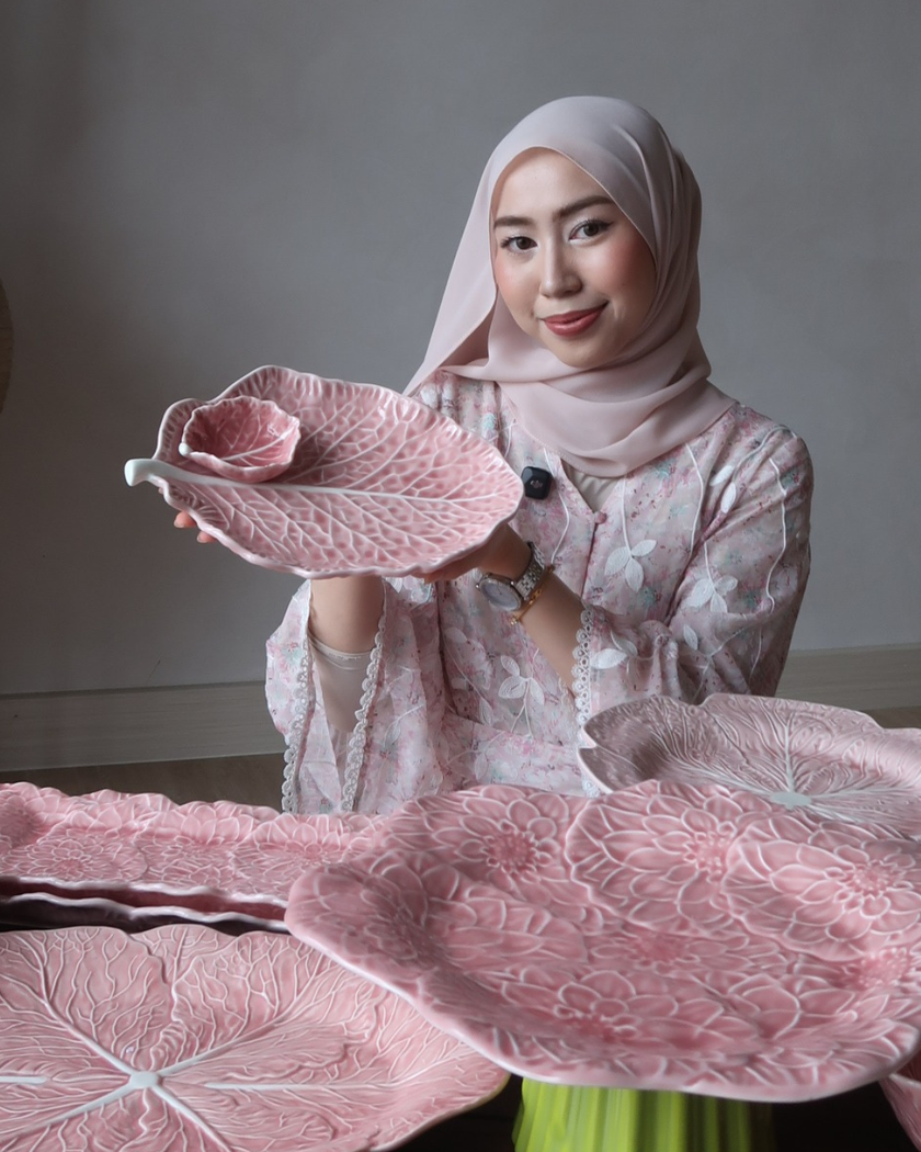 Pink Cabbage Chip n Dip 29cm and 39cm