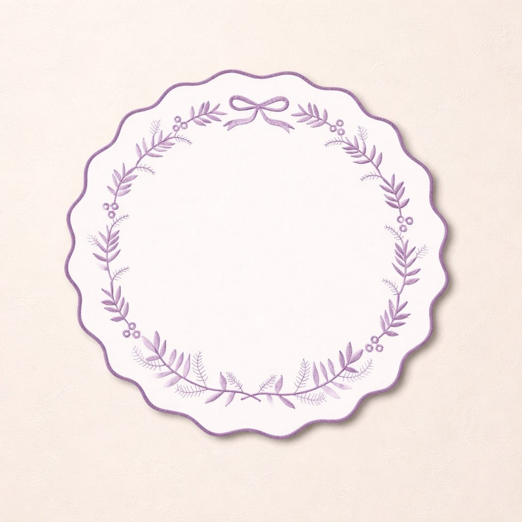 Embroidered Scallop Placemat – Bow Wreath 38cm