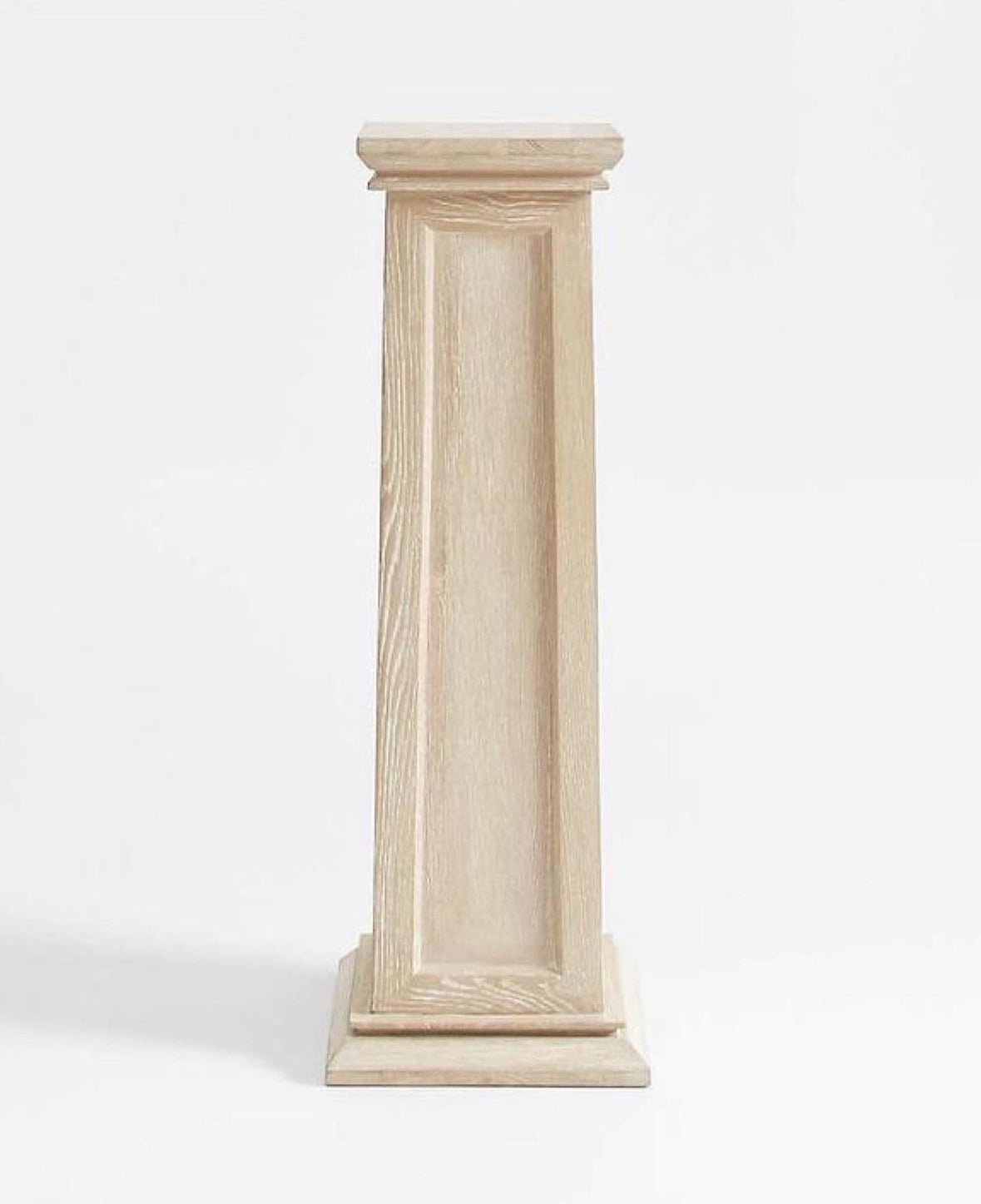 N°1 Wooden Pedestal