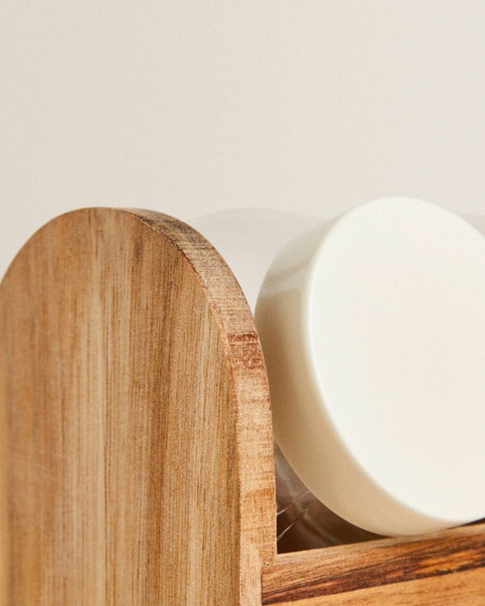 Set of 4 Spice Jars With Wooden Stand