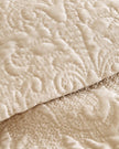 Scalloped Edge Raised Damask Quilt