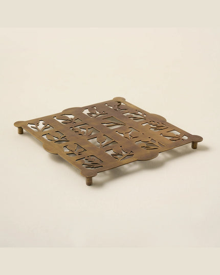 Antique Brass Shadow Floral Trivet