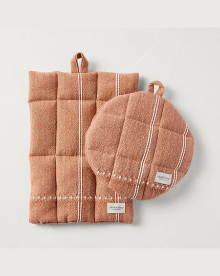 Set of 2 Textured Stripe Border Potholders Rust